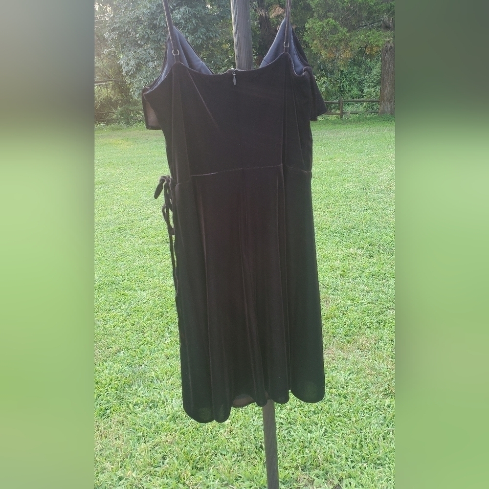 Bailey 44 velvet Princess Chocolate Brown wrap dress Size Medium - Picture 3 of 10